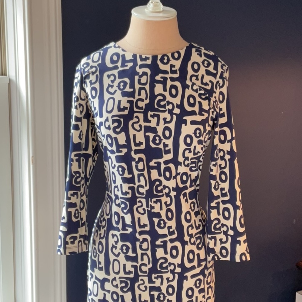 J. McLaughlin Abstract Navy/ Cream Dress